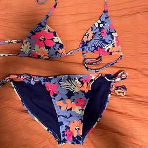 Old Navy string bikini, Hawaiian print